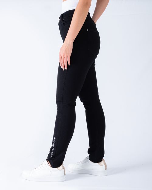 Jean negro para mujer