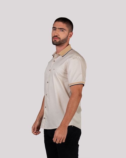 Camisa arena manga corta para hombre